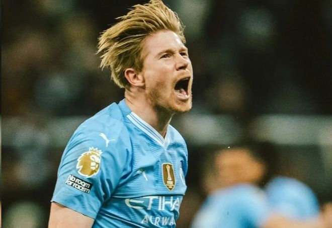 九游网页平台-阿森纳带队取胜！，德布劳内重要时刻刷新纪录赢得满堂喝彩(阿森纳历年英超排名)