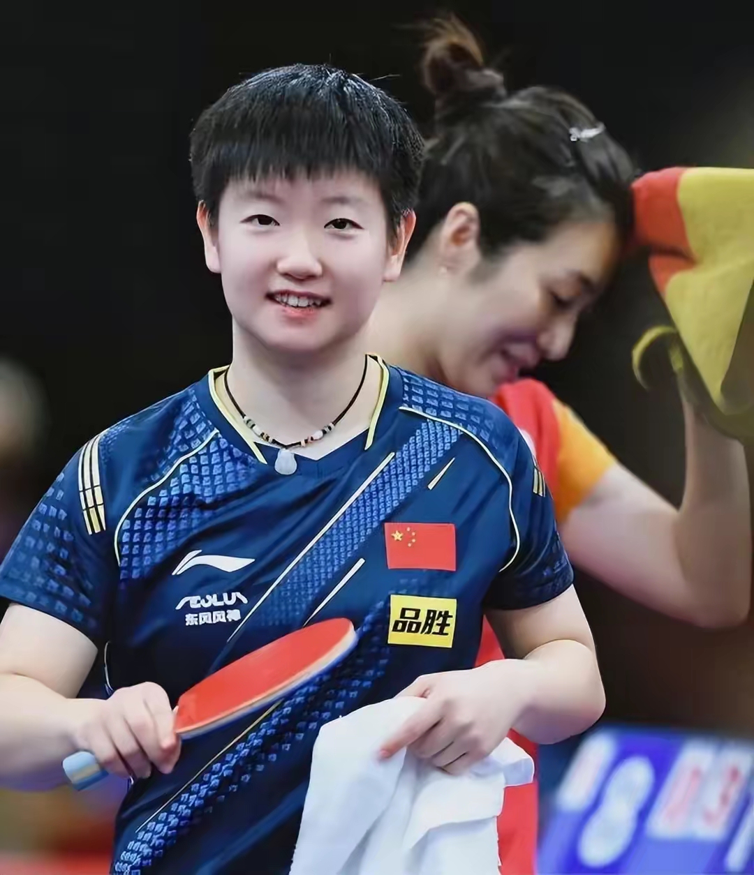 九游网页平台-阿扎伦卡新星出色发挥表现突出，掘金前途光明！引发球迷热议(阿扎伦卡简历)