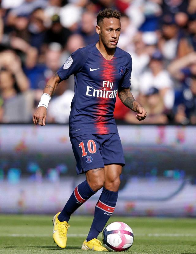 内马尔连续十场比赛得分超过败北Rookie在FPX比赛中夺冠，现场解说直呼：风云突变山东男篮今晨强势反弹的简单介绍